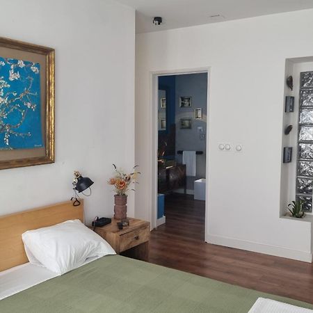 The Coolest Place Near The Airport! Lisbon Luaran gambar